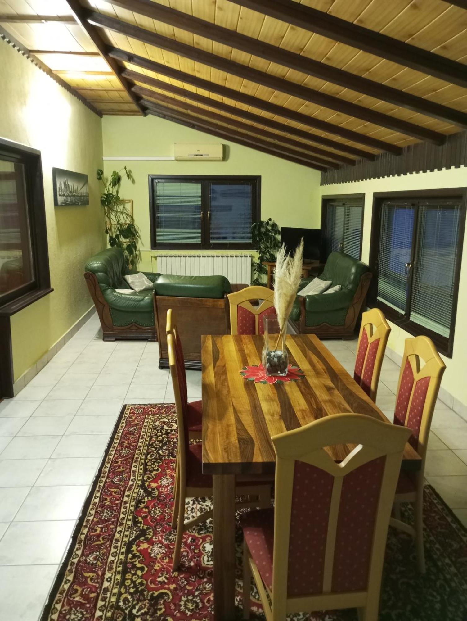 Guesthouse Pavlicic Dreznik Grad ภายนอก รูปภาพ