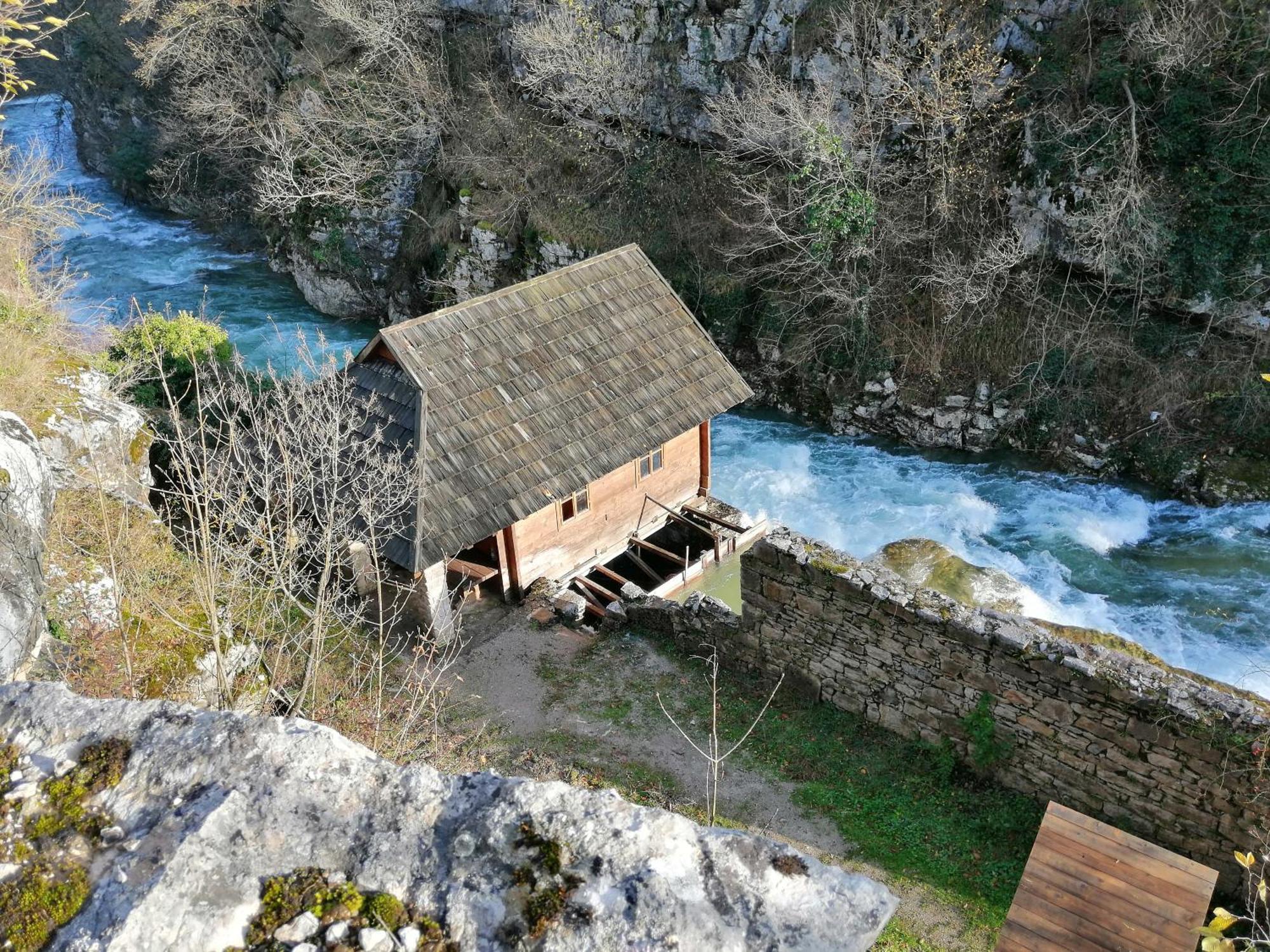 Guesthouse Pavlicic Dreznik Grad ภายนอก รูปภาพ