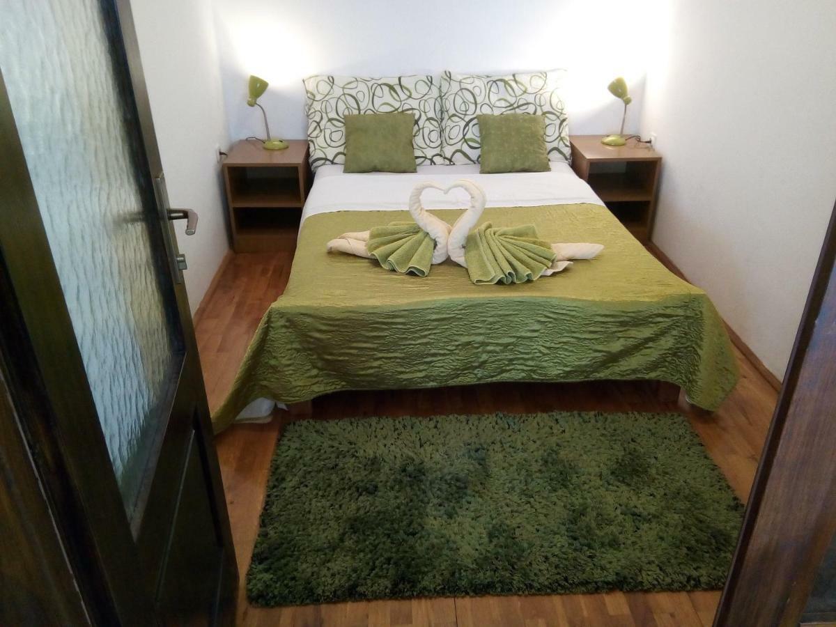 Guesthouse Pavlicic Dreznik Grad ภายนอก รูปภาพ