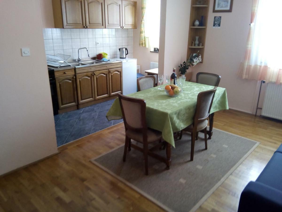 Guesthouse Pavlicic Dreznik Grad ภายนอก รูปภาพ